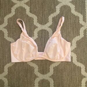 Victoria’s Secret bra incredible by Victoria’s Secret unlined plunge bra size 36